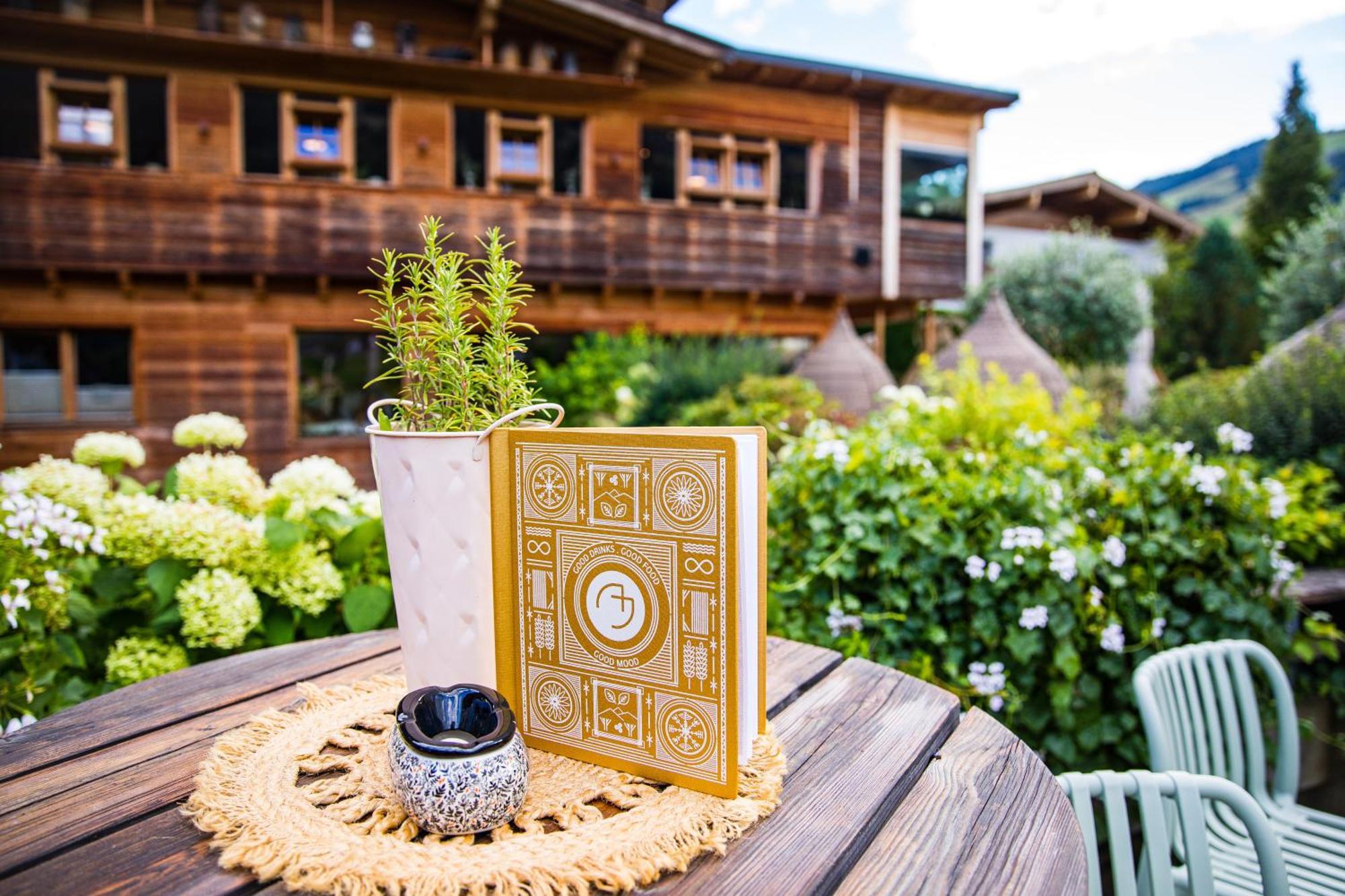 Alpin Juwel Hotel Saalbach-Hinterglemm Bagian luar foto
